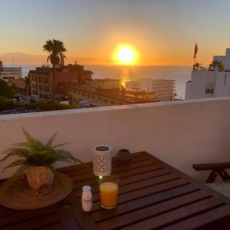 El Cortijuelo. Magnificent Triplex Terraced House With Rooftop Of 18M2, Overlooking The Sea. Parking Торремолинос Экстерьер фото