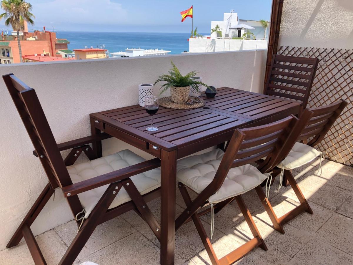 El Cortijuelo. Magnificent Triplex Terraced House With Rooftop Of 18M2, Overlooking The Sea. Parking Торремолинос Экстерьер фото