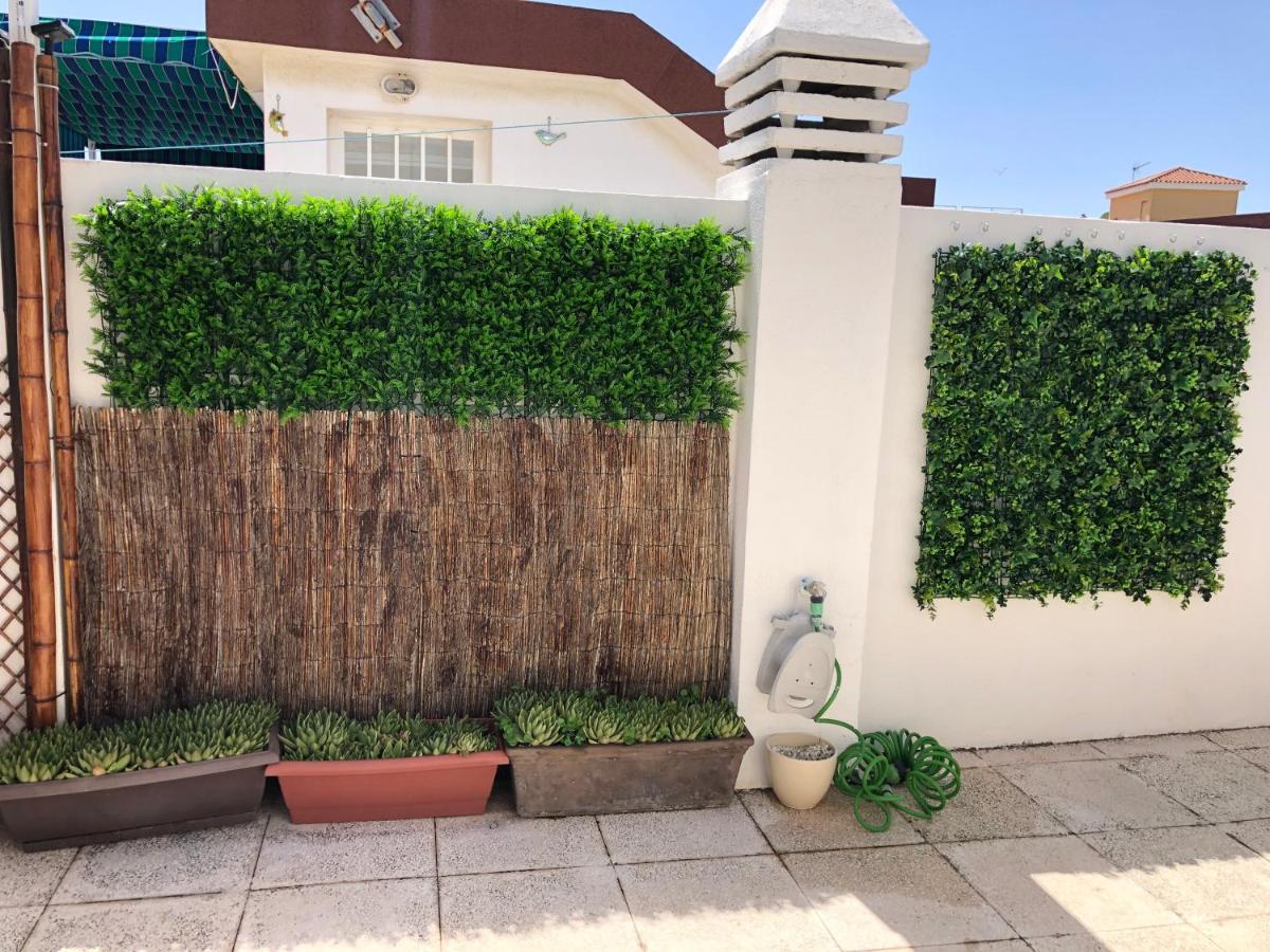 El Cortijuelo. Magnificent Triplex Terraced House With Rooftop Of 18M2, Overlooking The Sea. Parking Торремолинос Экстерьер фото