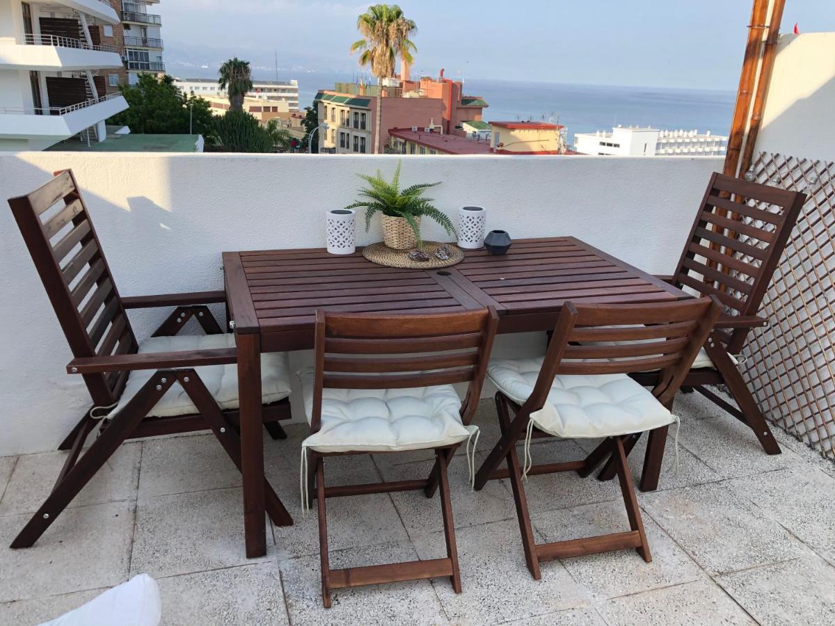 El Cortijuelo. Magnificent Triplex Terraced House With Rooftop Of 18M2, Overlooking The Sea. Parking Торремолинос Экстерьер фото
