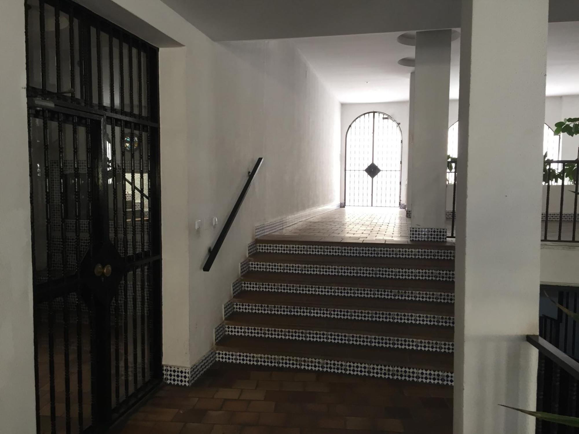 El Cortijuelo. Magnificent Triplex Terraced House With Rooftop Of 18M2, Overlooking The Sea. Parking Торремолинос Экстерьер фото
