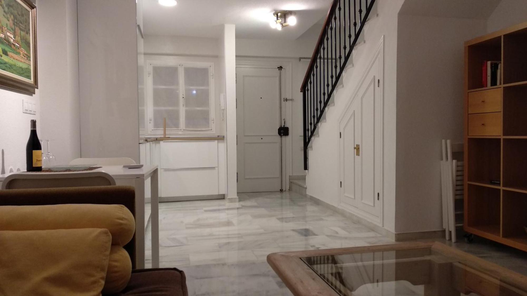 El Cortijuelo. Magnificent Triplex Terraced House With Rooftop Of 18M2, Overlooking The Sea. Parking Торремолинос Экстерьер фото