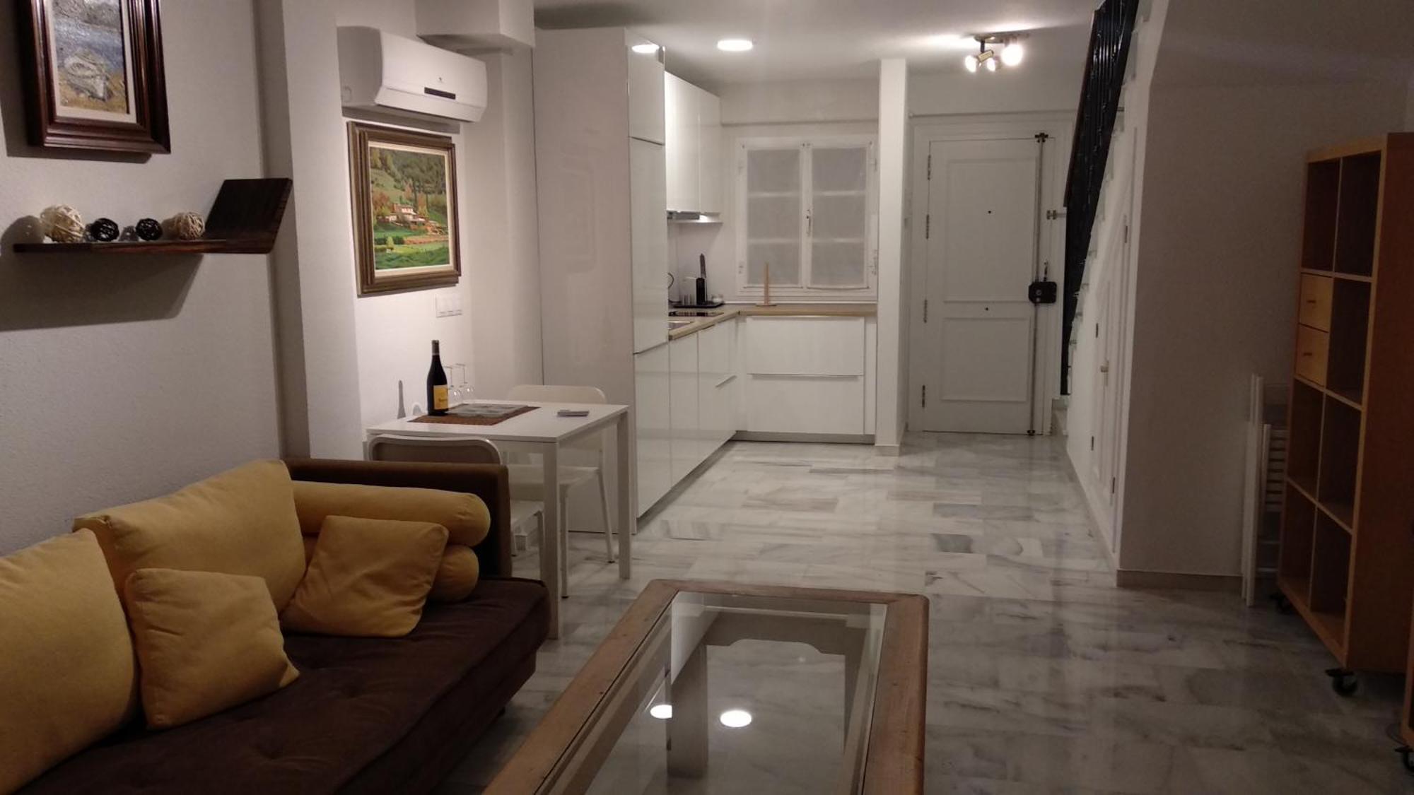El Cortijuelo. Magnificent Triplex Terraced House With Rooftop Of 18M2, Overlooking The Sea. Parking Торремолинос Экстерьер фото