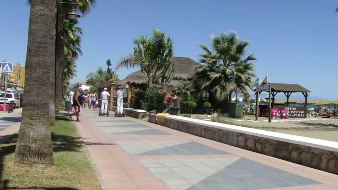 El Cortijuelo. Magnificent Triplex Terraced House With Rooftop Of 18M2, Overlooking The Sea. Parking Торремолинос Экстерьер фото